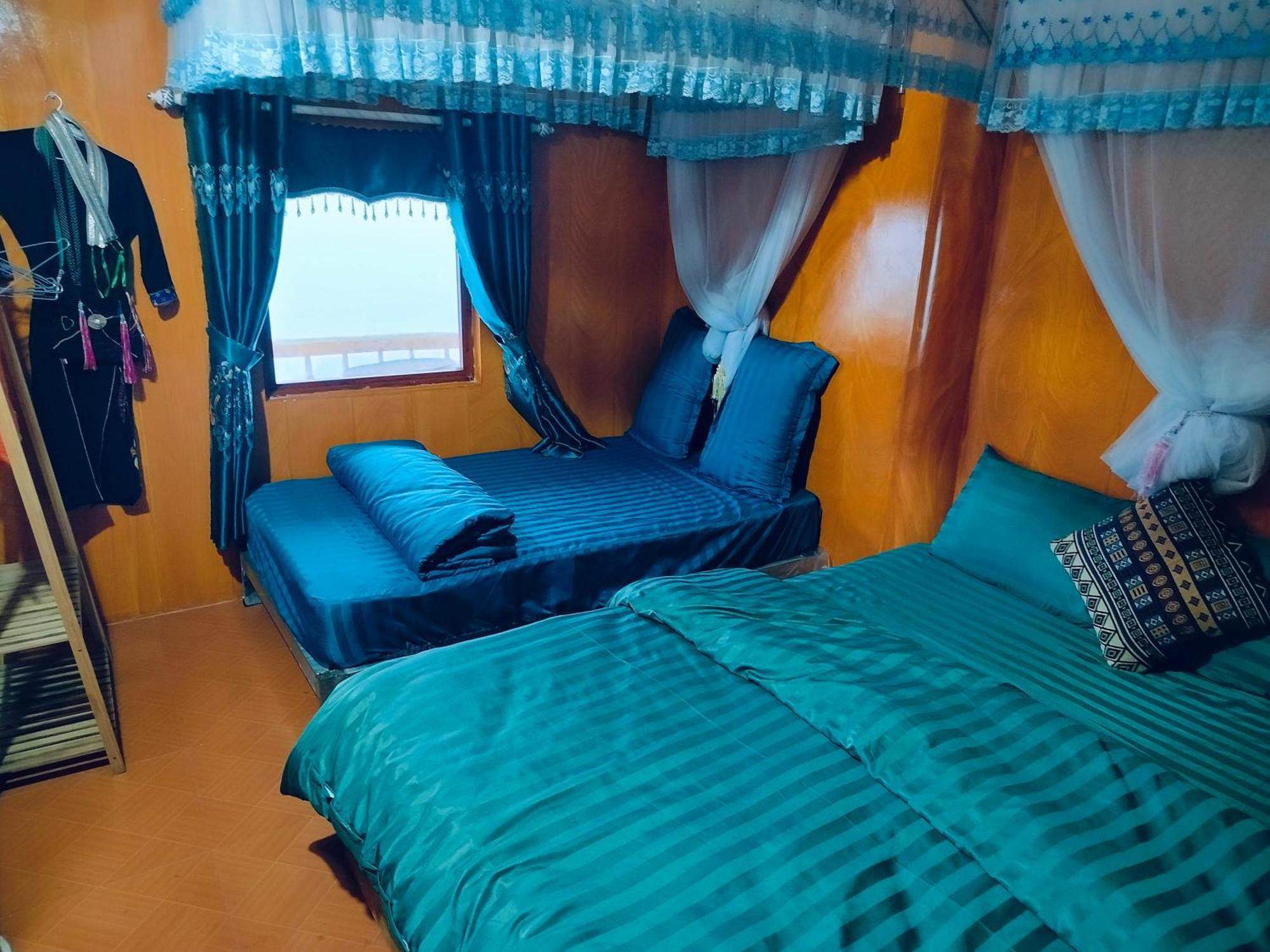 Cong Troi Homestay Ha Giang Exteriör bild